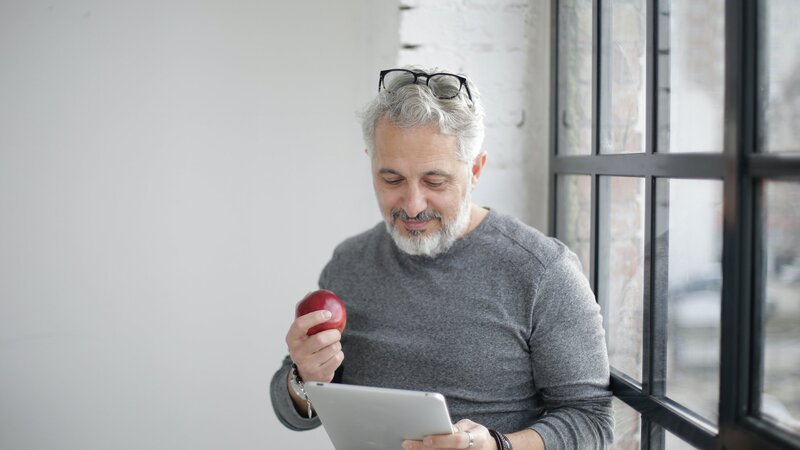Trockene Augen am Arbeitsplatz? So schaffen Sie Abhilfe
