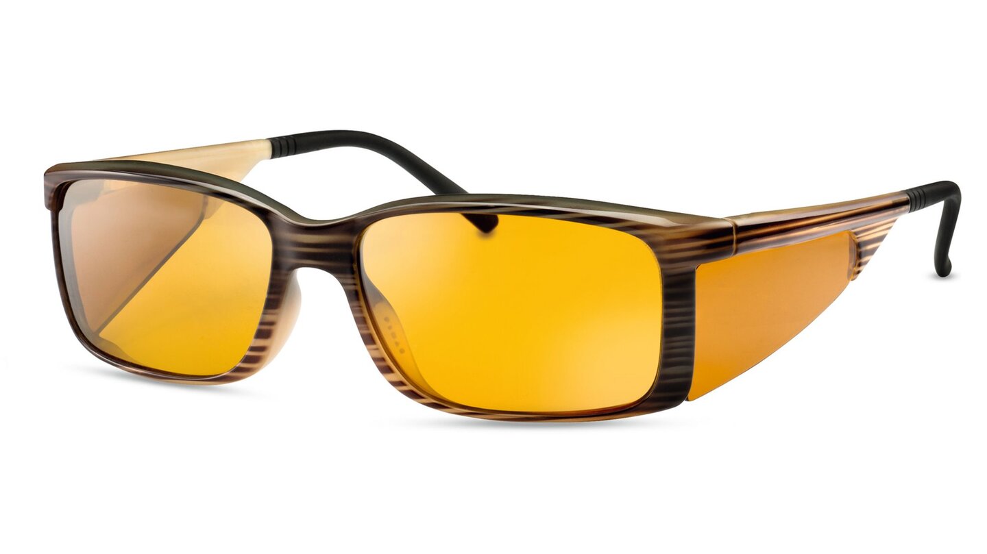 Das Foto zeigt eine ambelis® Filterbrille von Eschenbach Optik.